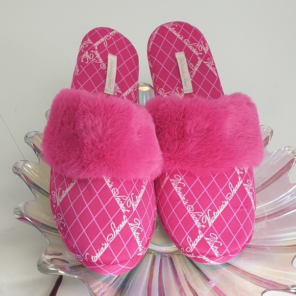 Victoria's Secret gold tag Signature Fuchsia/Pink size Medium 7-8 - Picture 2 of 9